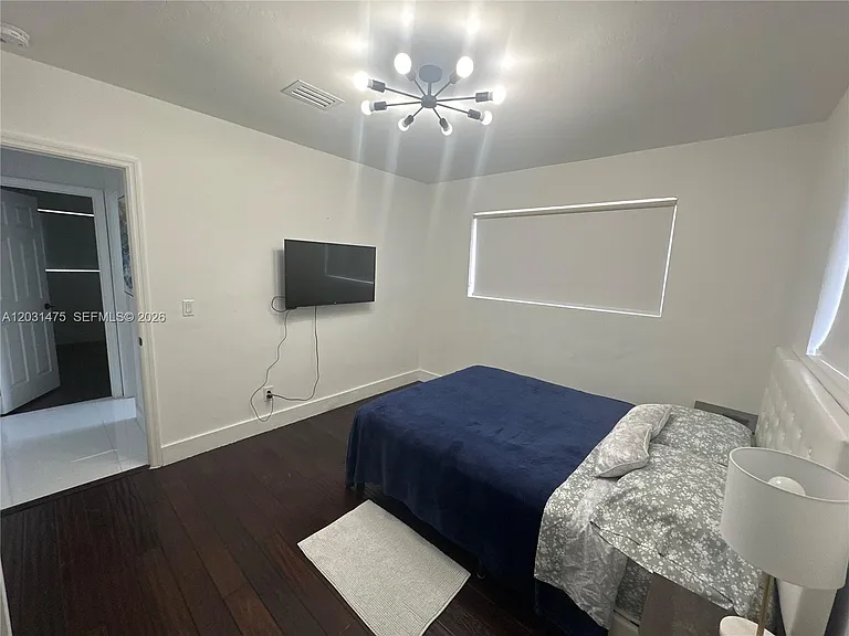 21230 NE 24th Ct — Photo 11