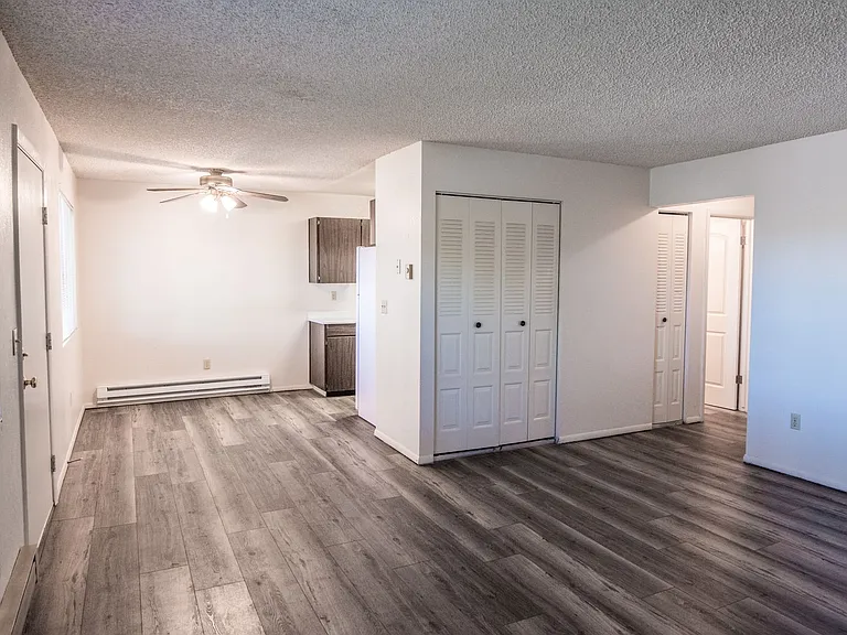 The Grove Apartments — Photo 3
