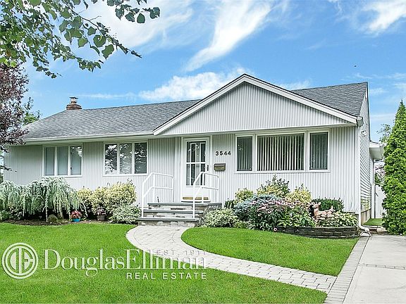 2nd image of 3544 Southview Ave