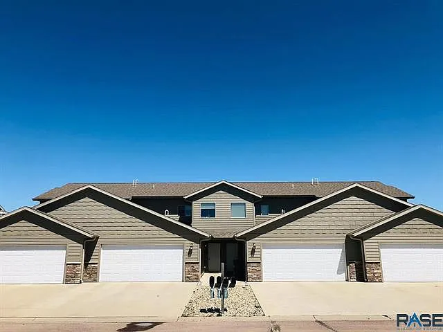 300 Jerry Pl #2 — Photo 11