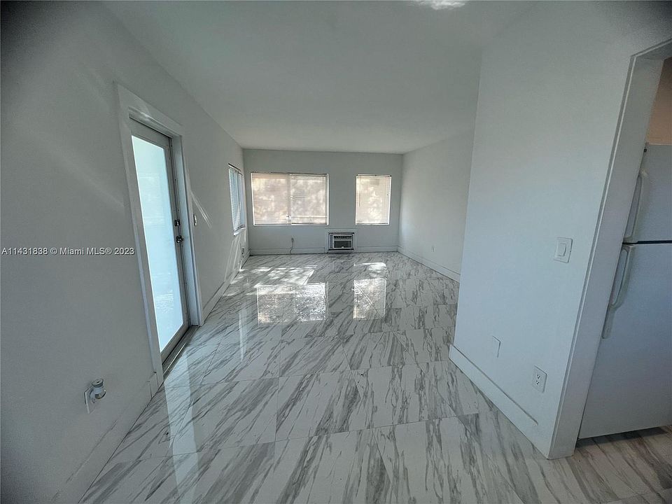 2nd image of 1754 Marseille Dr #A4
