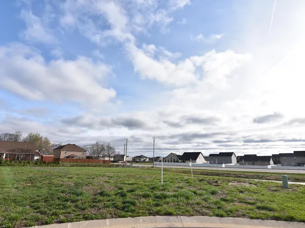 8842 Dahlia Ct, Evansville, IN 47725