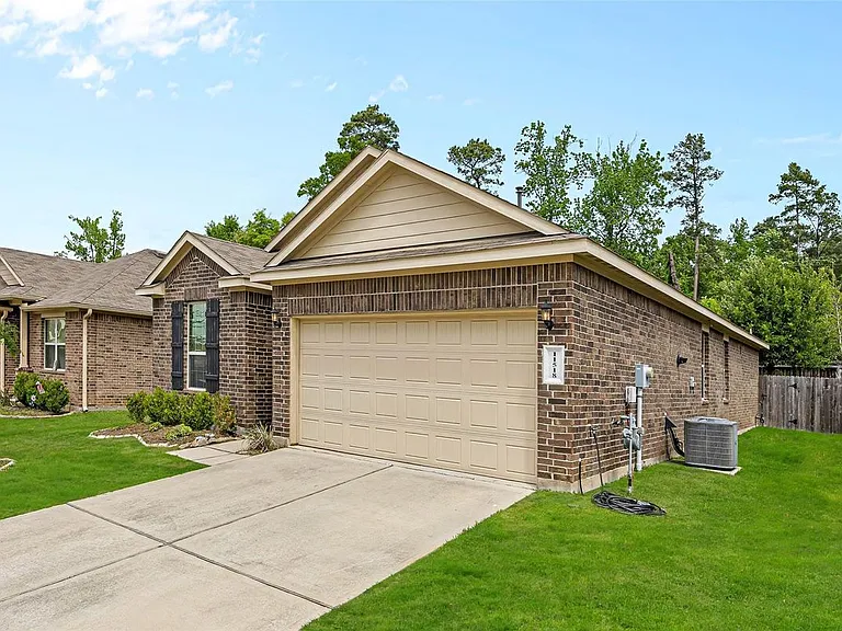 11518 Castle Nugent Ct — Photo 2