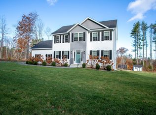 7 Patriots Rd, Templeton, MA 01468