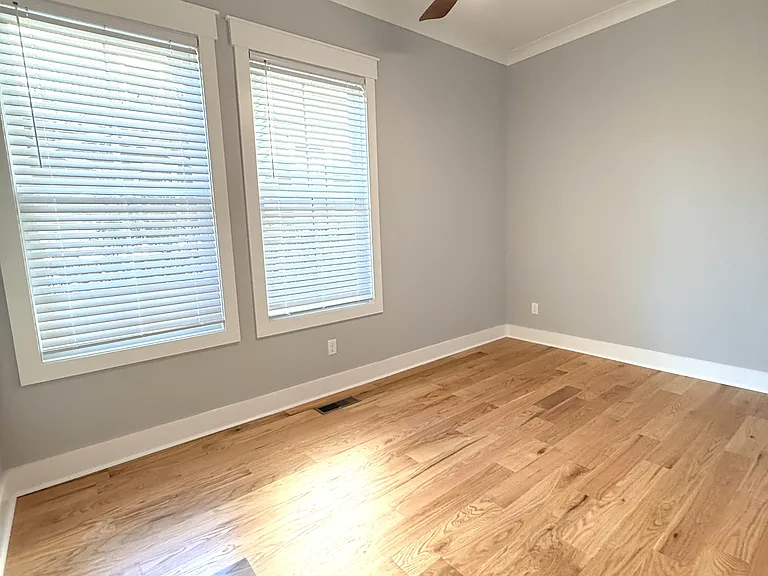 2305 Whitaker St #A — Photo 8
