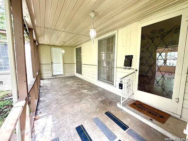 247 Club Dr #1 — Photo 2