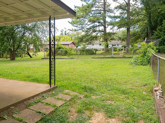 4th image of 3309 Eaglewood Ln