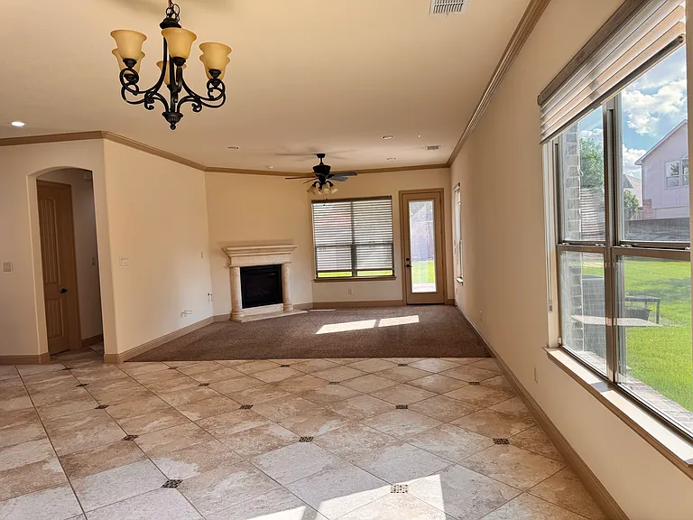 9001 Blue Water Dr — Photo 6