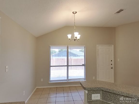 4th image of 2416 Kelton St