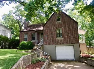 2021 Meadow Ln, Jefferson City, MO 65109
