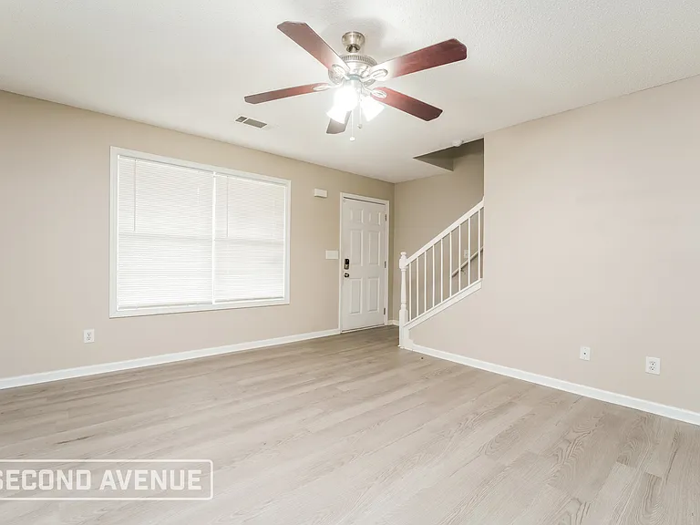 3673 Walnut Creek Way — Photo 8