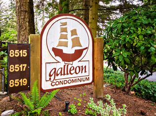 8517 242nd St SW UNIT 102A, Edmonds, WA 98026