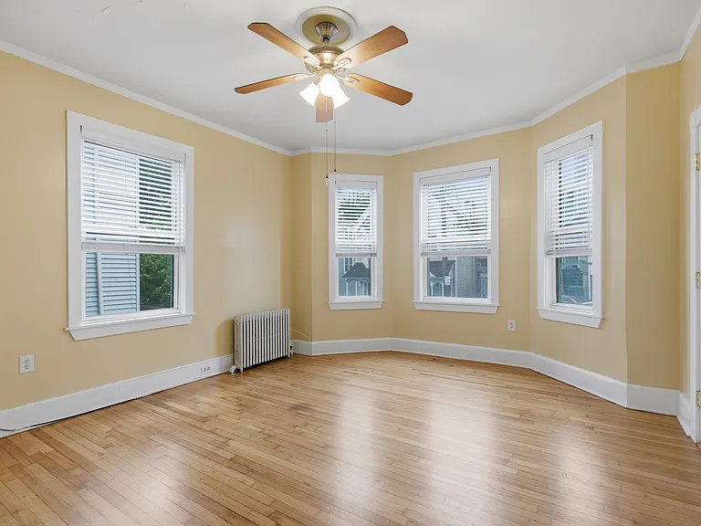 15 Drummond St #1 — Photo 13