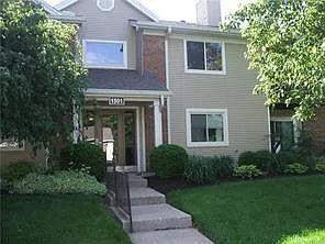 1501 Lake Pointe Way #4