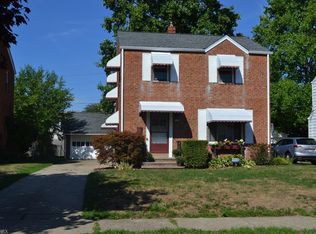 390 E 215th St, Euclid, OH 44123