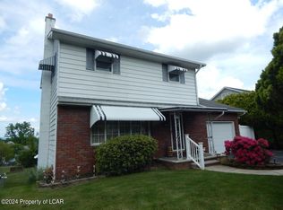 39 Valley View Dr, Courtdale, PA 18704