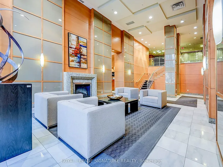 4968 Yonge St #712 — Photo 9