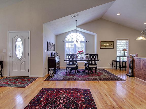 3rd image of 238 Braxton Ave