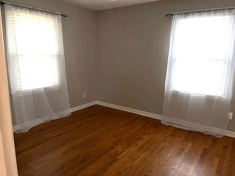 1308 S Littler Ave — Photo 16