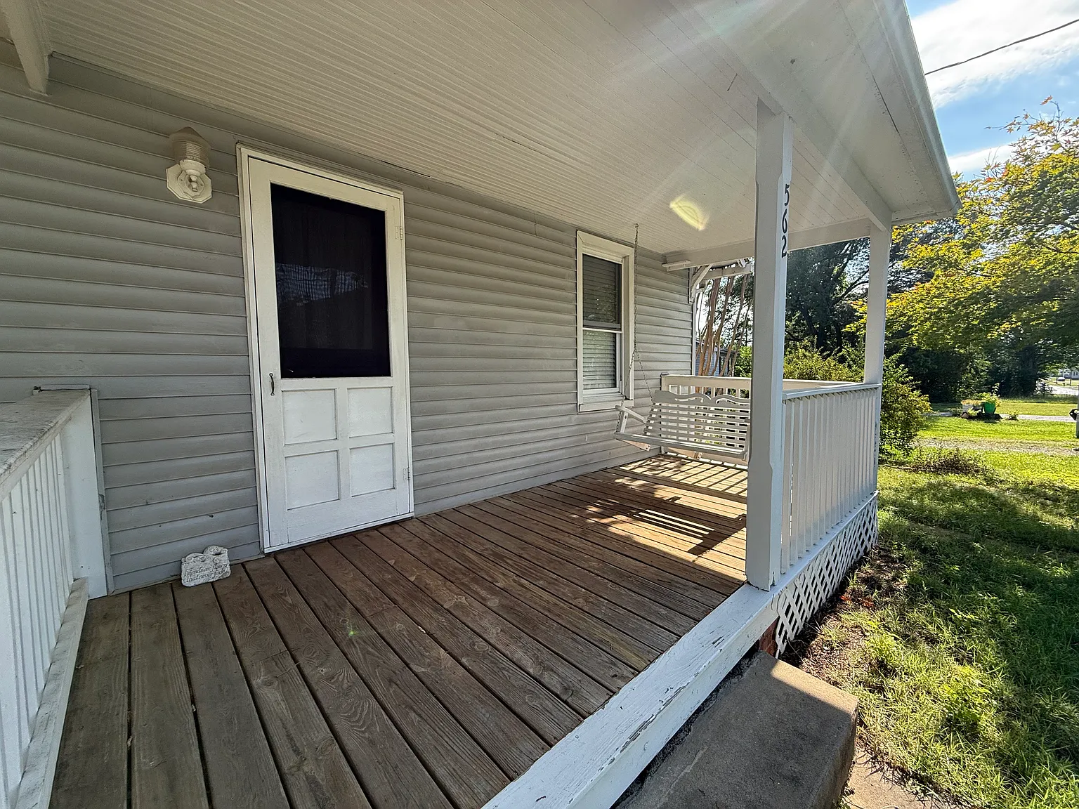 3 bed, 680 sqft, $1,400 — Photo 3