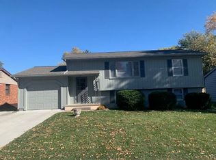 80 Wenwood Cir, Council Bluffs, IA 51503