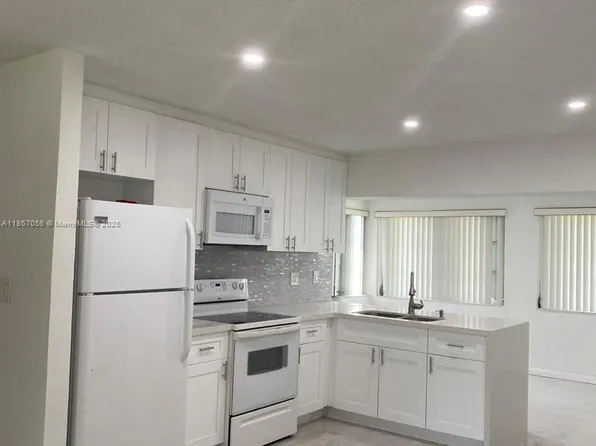 4903 NW 42nd Ave, Tamarac, FL 33319