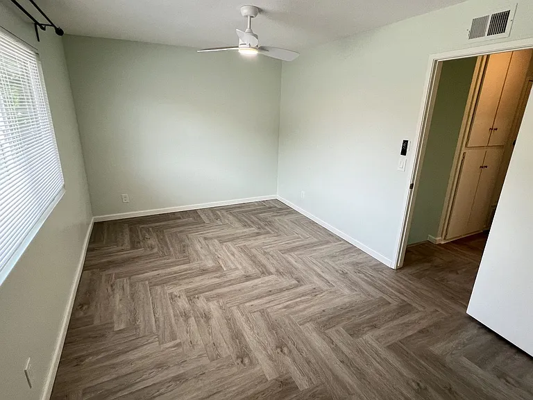 1910 W Palmyra Ave #92 — Photo 12