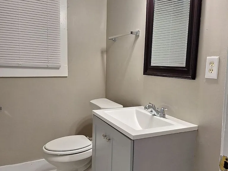 1460 Lyndale Ave — Photo 9