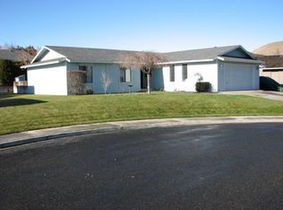 506 Senter Pl, Selah, WA 98942