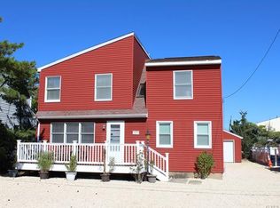 339 N 6th St, Surf City, NJ 08008