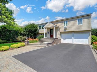 3023 Ira Rd, Bellmore, NY 11710