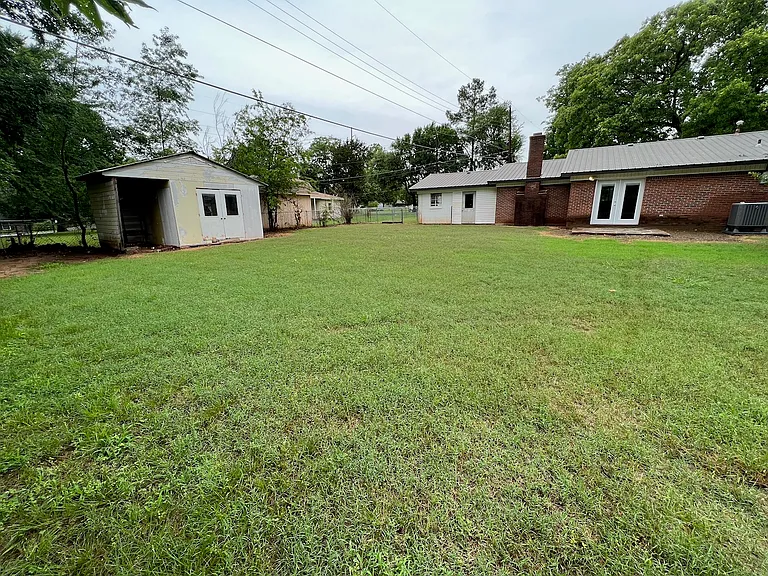 309 Stadium Dr — Photo 18