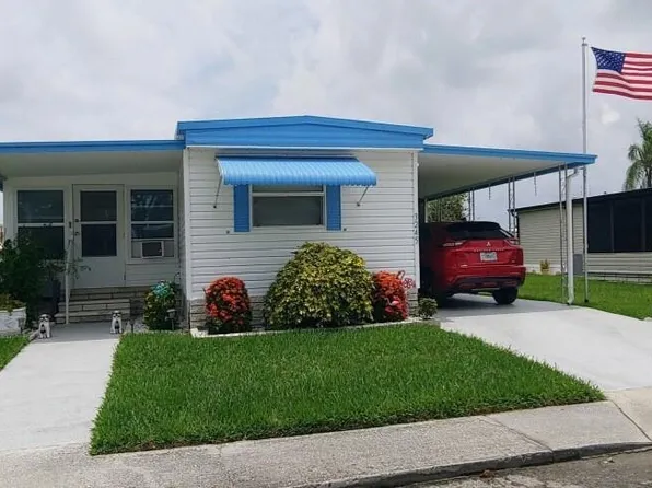 3245 Lanark Dr, Holiday, FL 34690