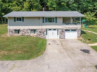 1213 Lower Mateer Rd, Vandergrift, PA 15690
