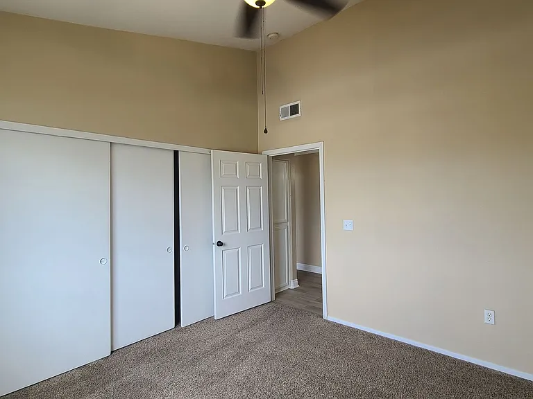1300 S Arlington St #202 — Photo 20