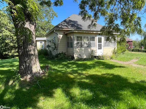 504 S 13th St, Albia, IA 52531