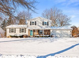 67 Crossroads Ln, Rochester, NY 14612