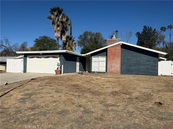 2963 Berkeley Rd, Riverside, CA 92506