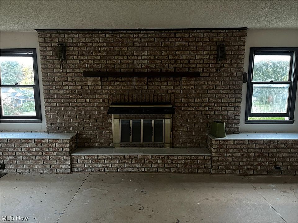 2nd image of 16327 Princeton Ave