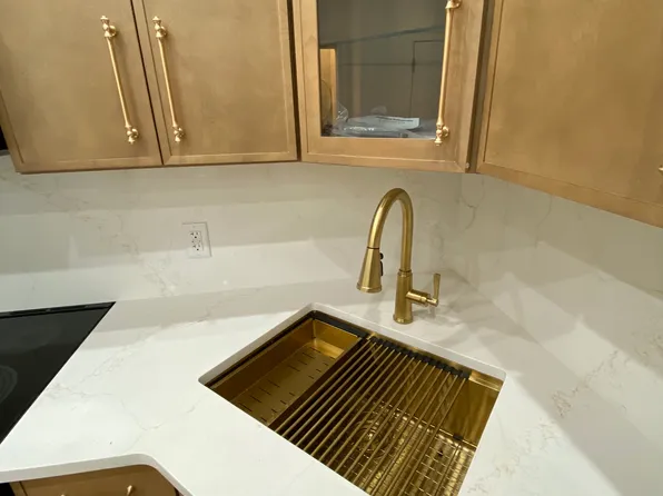 172 Union Street image 14 of 21