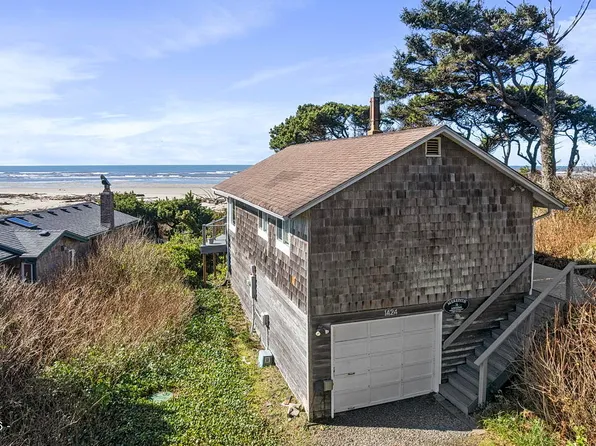 1424 SW Seawoods Ter, Waldport, OR 97394