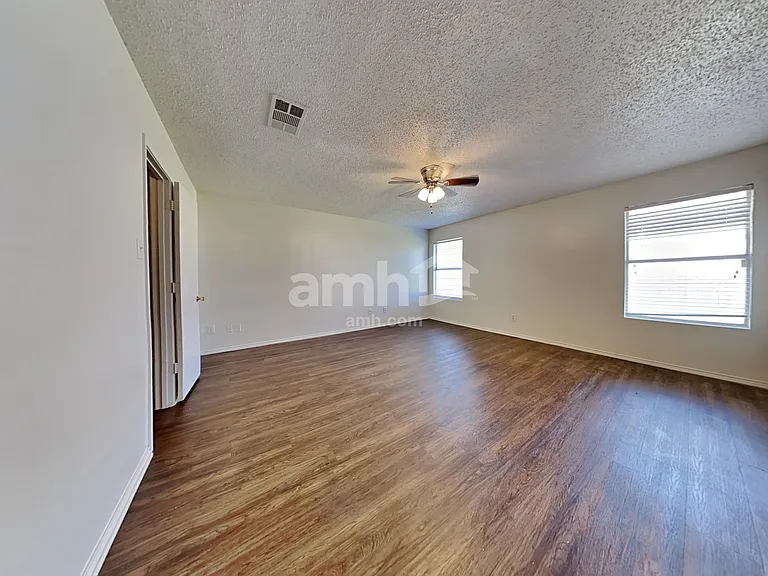 809 Encino Dr — Photo 9