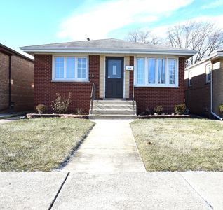 7740 Mobile Ave, Burbank, IL, 60459