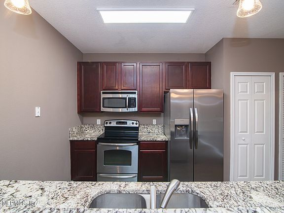 5th image of 4998 KEY LIME Drive #205