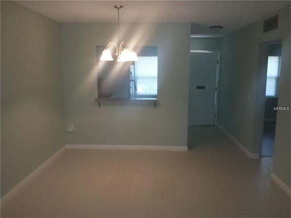 5th image of 1447 Mission Dr W