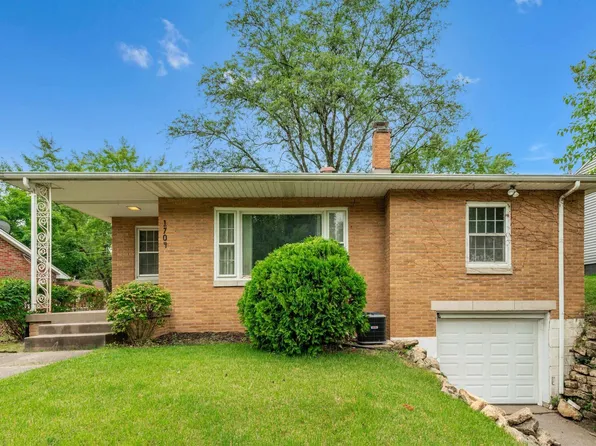 1704 Jersey Ridge Rd, Davenport, IA 52803