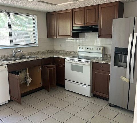 2nd image of 1864 Avenue Q SW