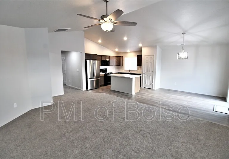 19571 Newhall Pl — Photo 4