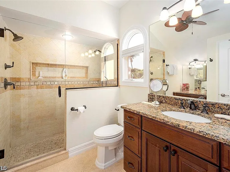 5208 SW 8th Ct — Photo 26
