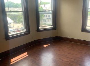 460 Park Ave #2, Worcester, MA 01610